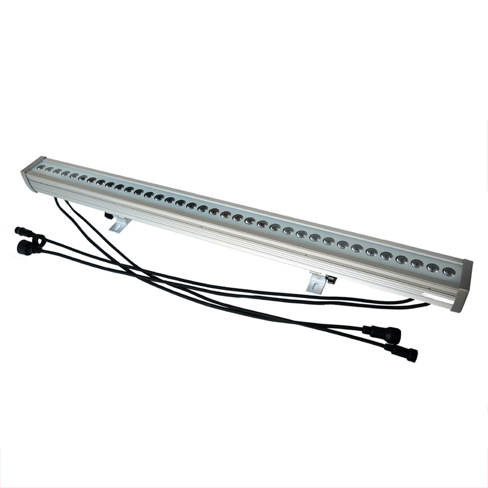 24 luces LED de lavado de pared para exteriores de 3 W.