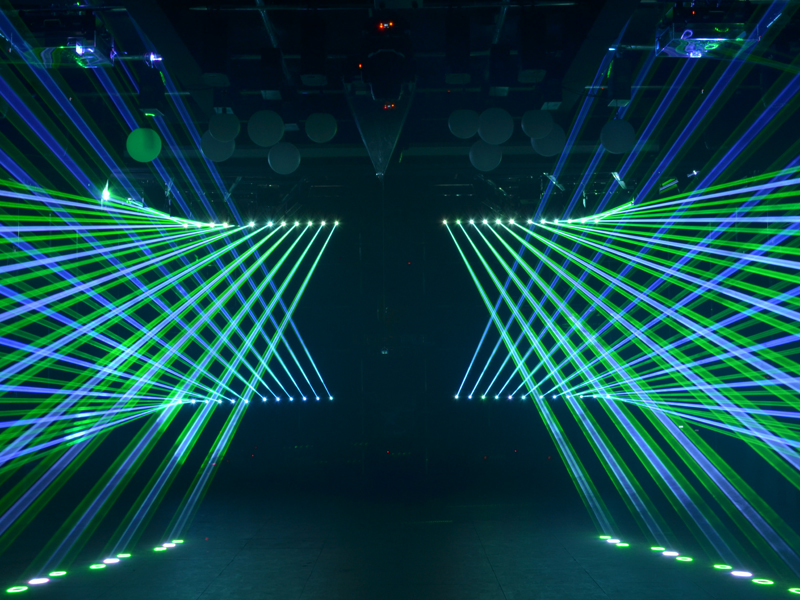 6 Eyes Swing Laser Arrow 12w Luz de escenario a todo color para salas de baile Dj Party FD-L02
